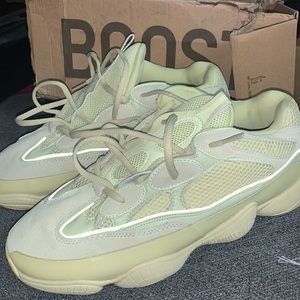 Yeezy 500 super moon yellow